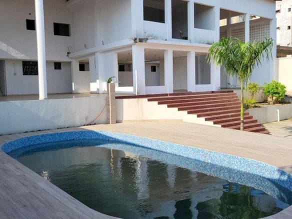 🏨 Résidence hôtel à vendre en l’état à Bingerville non loin du lycée jeunes filles ♦️