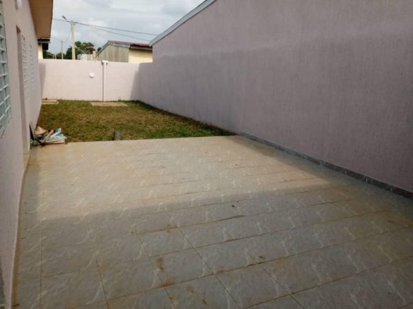 À LOUER – 3 Villas Basses de 4 Pièces à Bingerville, Cité Laurier 20 📍