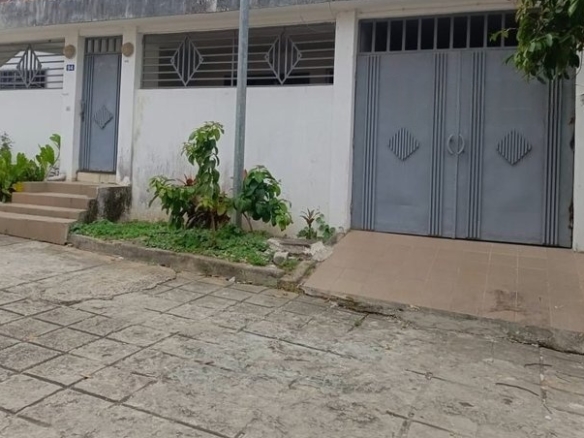 Villa 4 pièces + 3 dépendances à cocody-riviera palmeraie