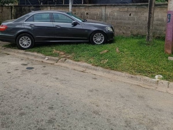 Terrain 949 m² ACD à Cocody-2 plateaux vallon