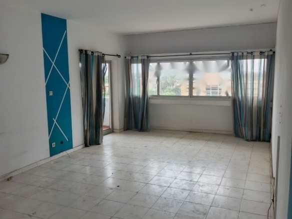 Location appartement 5 pièces à Cocody Riviera Golf