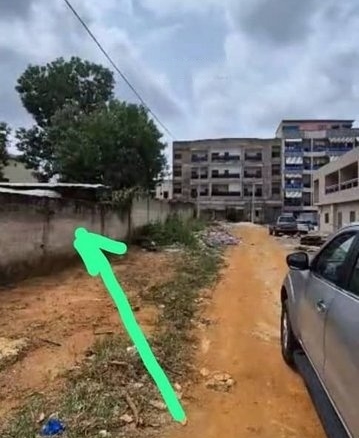 Terrain 600m² ACD – Cocody-Angré