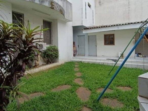 Vente villa duplex 5 pièces à Cocody-angré 8ème tranche