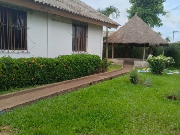 Vente villa avec jardin à la Riviera Golf 1