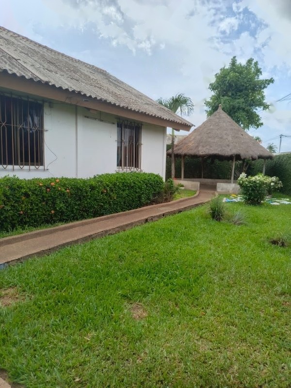 Vente villa avec jardin à la Riviera Golf 1