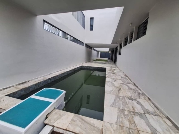 Location villa duplex 5 pièces avec piscine à Cocody-riviera golf