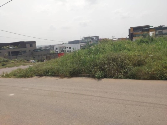 Terrains résidentiels 617m² -Cocody-Angré 8ème tranche