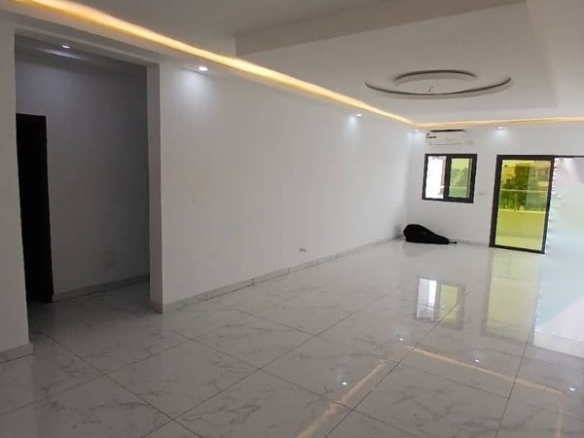 Location appartement 4 pièces à Cocody-angré chu