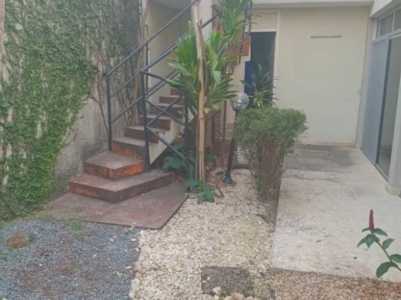 Location villa duplex marbré 5pièces -Cocody-angré