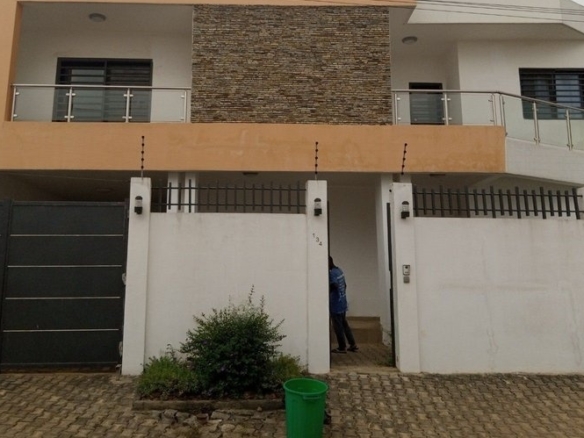 Location villa duplex 5pièces à Cocody-Angré