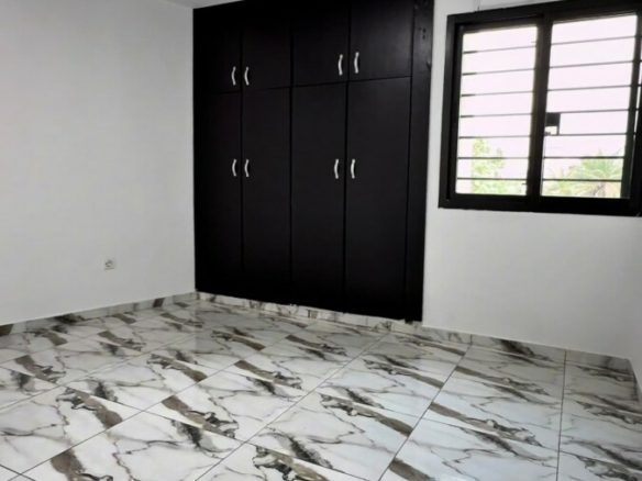 𝗩𝗲𝗻𝘁𝗲 𝗱’𝘂𝗻𝗲 𝗺𝗮𝗴𝗻𝗶𝗳𝗶𝗾𝘂𝗲 𝟰 𝗣𝗶è𝗰𝗲𝘀 𝗲𝗻 𝗔𝗽𝗽𝗮𝗿𝘁