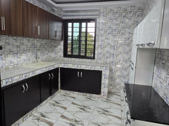 𝗩𝗲𝗻𝘁𝗲 𝗱’𝘂𝗻𝗲 𝗺𝗮𝗴𝗻𝗶𝗳𝗶𝗾𝘂𝗲 𝟰 𝗣𝗶è𝗰𝗲𝘀 𝗲𝗻 𝗔𝗽𝗽𝗮𝗿𝘁