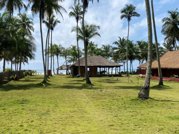 Très bon business à Assinie au bord de la mer