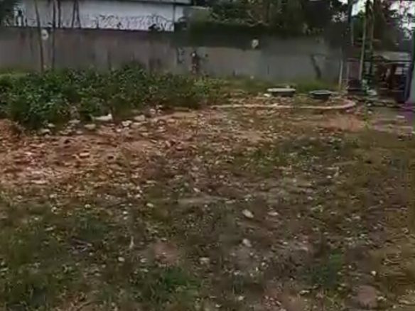 En vente zone 4 un terrain de 651m2 avec ACD non loin de la Rue Paul Langevin