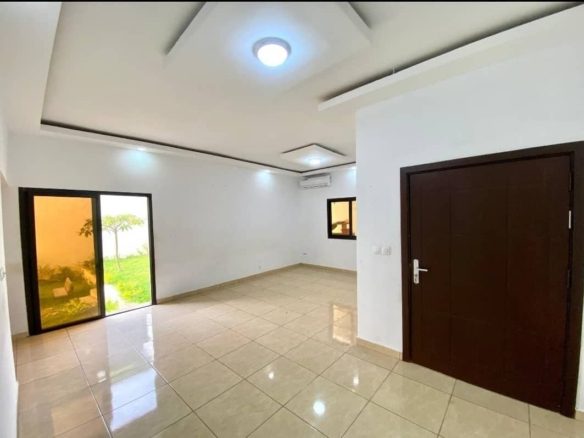 La villa de luxe avec nous actuellement.