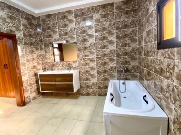 La villa de luxe avec nous actuellement.