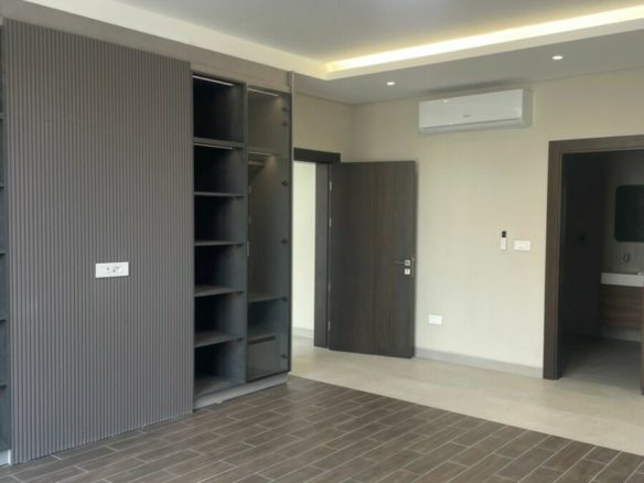 A LOUER UN BEL APPART F3 A MARCORY ZONE4 AVEC PISCINE ET SALLE DE SPORT