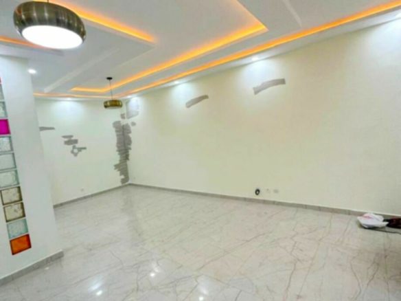 Une somptueuse villa duplex de 6 pièces à Cocody Riviéra Faya