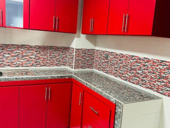 Un très bel appart de 3 pièces logé au 1er étage à la Riviera 3