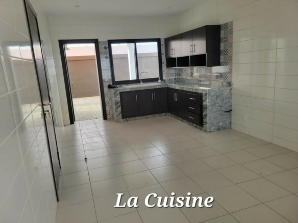 LOCATION MAGNIFIQUE VILLA DUPLEX 7 PIÈCES + 2 DÉPENDANCES ANGRE GESTOCI – Cité ÉQUINOXE