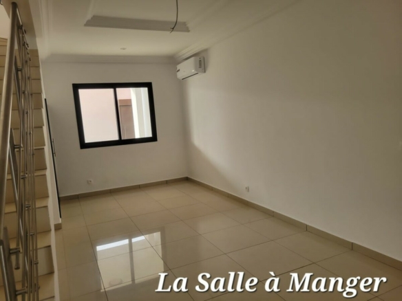 LOCATION MAGNIFIQUE VILLA DUPLEX 7 PIÈCES + 2 DÉPENDANCES ANGRE GESTOCI – Cité ÉQUINOXE