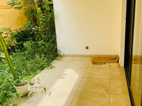 A VENDRE UNE BELLE VILLA DUPLEX 7 PIECES A LA RIVIERA FAYA JULES VERNES SUR 260M2