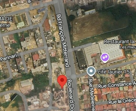 A VENDRE UN TERRAIN COMMERCILA 550M2 A LA RIVIERA FAYA SUR LE VGE MITTERAND A JULES VERNES