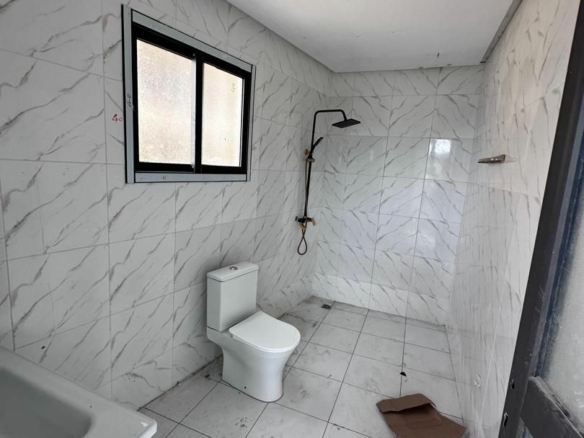 A VENDRE UN IMMEUBLE R+4 A BINGERVILLE ANAN RESIDENTIELLE