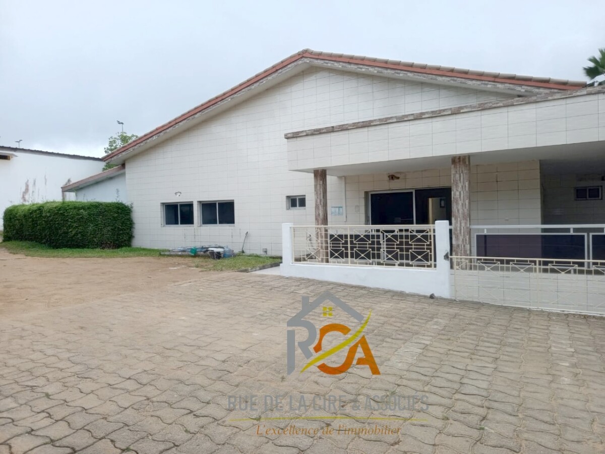 VILLA DUPLEX DE GRAND STANDING 🏠