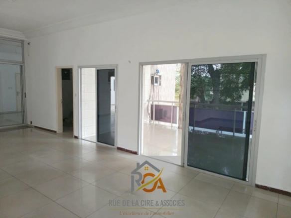 VILLA DUPLEX DE GRAND STANDING 🏠