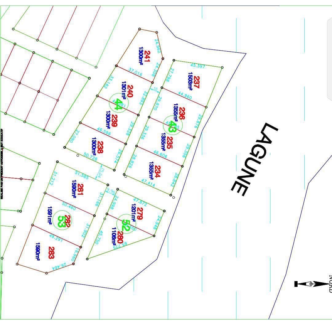 UNE PARCELLE DE PLUSIEURS TERRAINS DE PLUS DE 1000M2 SUR UNE ÎLE EN VENTE A ASSINIE MAFIA KM 17