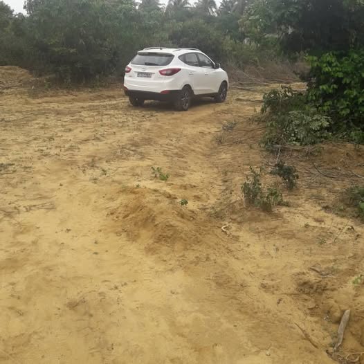 🏝️ OPPORTUNITÉ RARE — Terrain avec ACD à Jacqueville, Quartier Millionnaire Centre Est