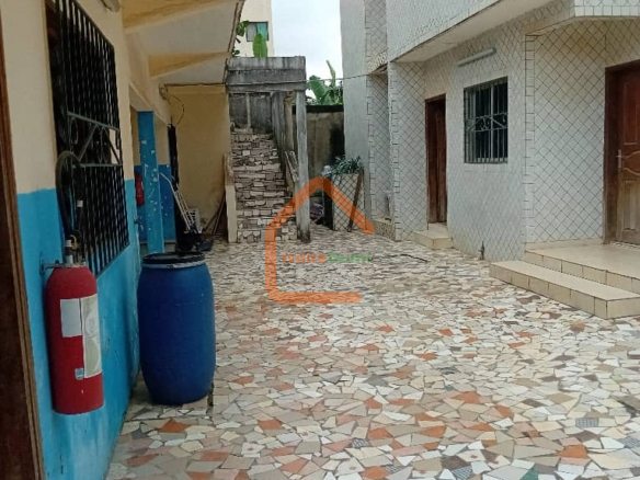 Villa 11 pièces à vendre à FAYA