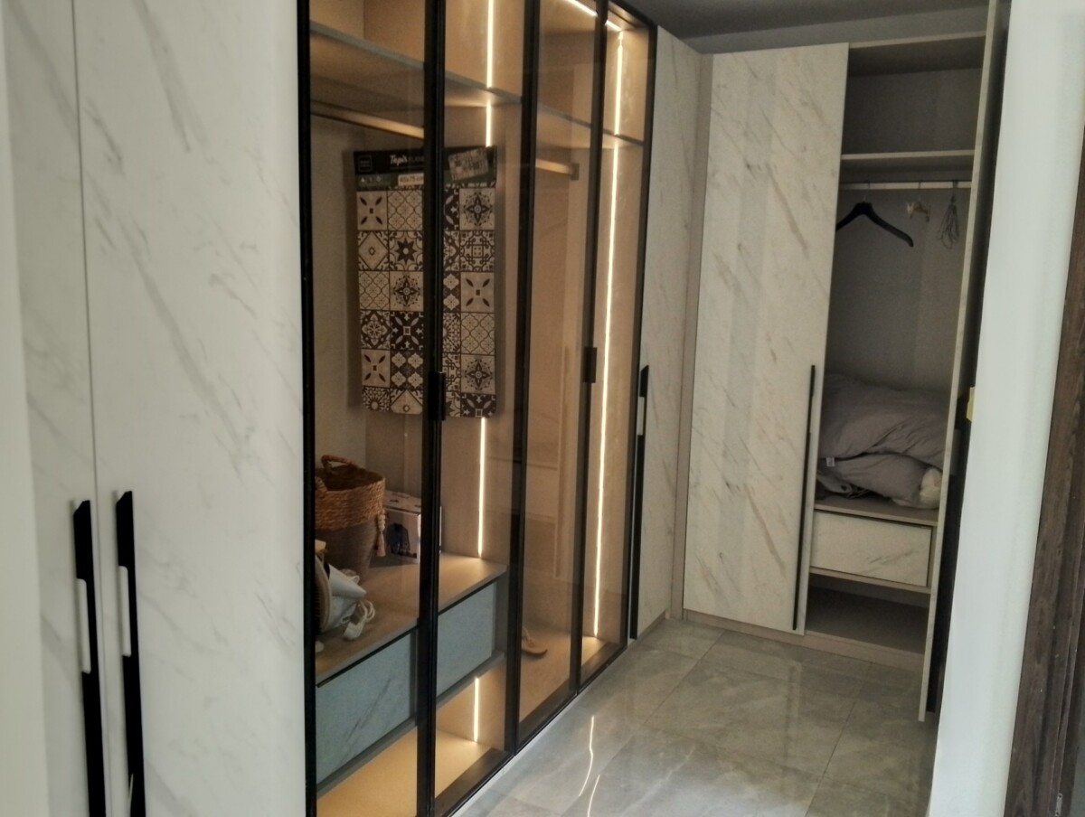 Une nouvelle villa F7 avec 2 apparts F2 a la riviera abatta résidentielle