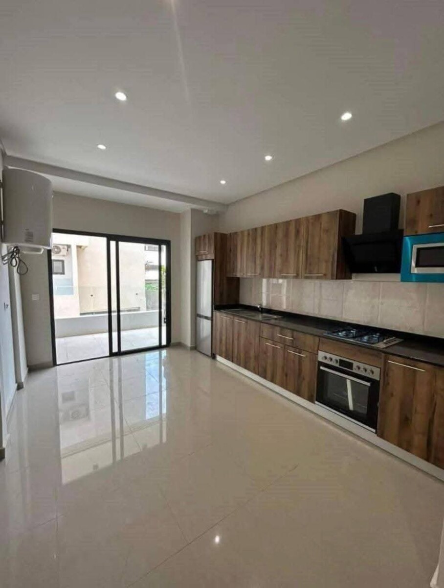D’un appartement de 5 pièces à Cocody Riviera M’Badon