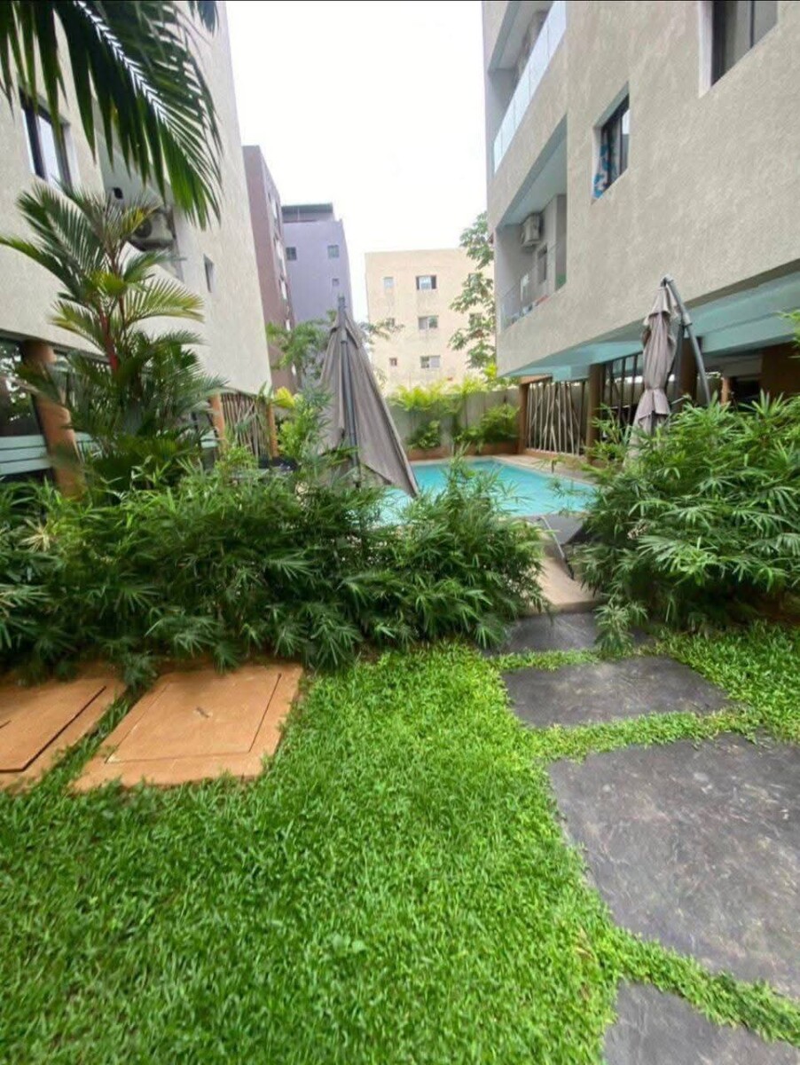 D’un appartement de 5 pièces à Cocody Riviera M’Badon