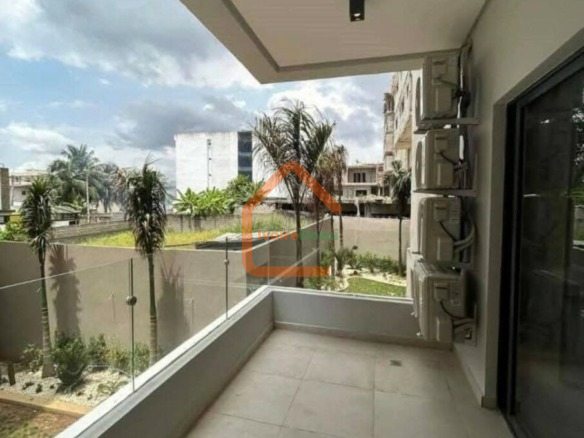 Location d’un appartement de 5 pièces à Cocody Riviera M’Badon