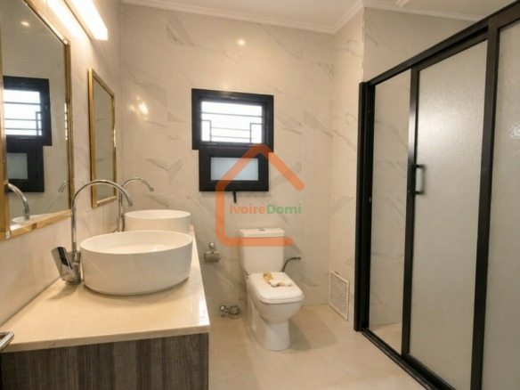 🔥 À LOUER – MAGNIFIQUE DUPLEX 7 PIÈCES AVEC DÉPENDANCE À ANGRÉ GESTOCI (CITÉ VICTORIA) 🔥