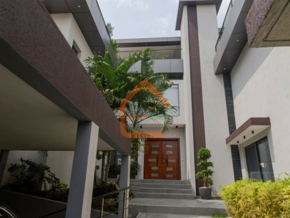 LA VILLA SENENA