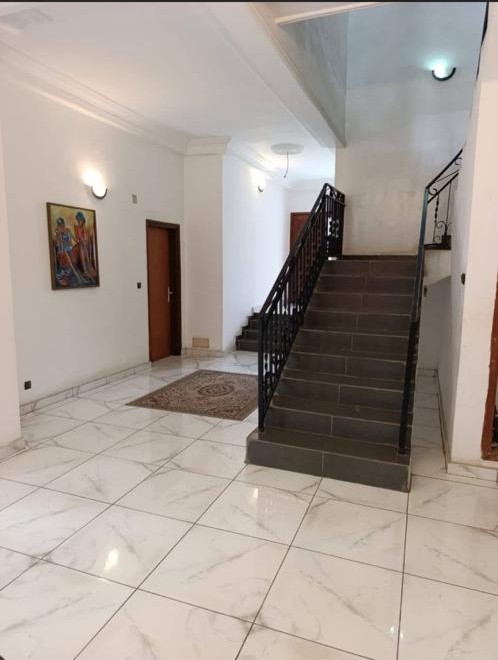 BELLE VILLA À VENDRE – RIVIERA M’BADON