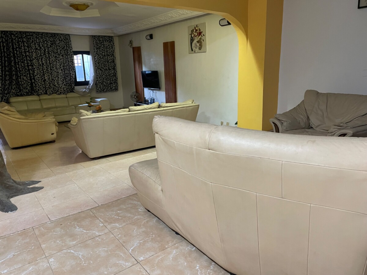 BELLE VILLA EN DUPLEX DE 8 PIECES EN VENTE