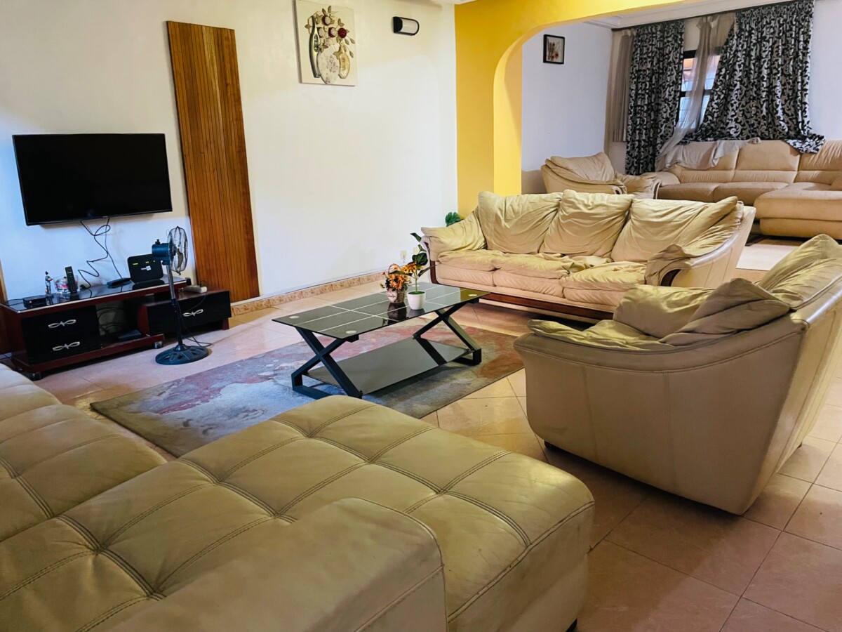 BELLE VILLA EN DUPLEX DE 8 PIECES EN VENTE