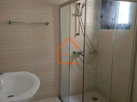 À LOUER – APPARTEMENT 4 PIÈCES MEUBLÉ 📍 Cocody 2 Plateaux ENA