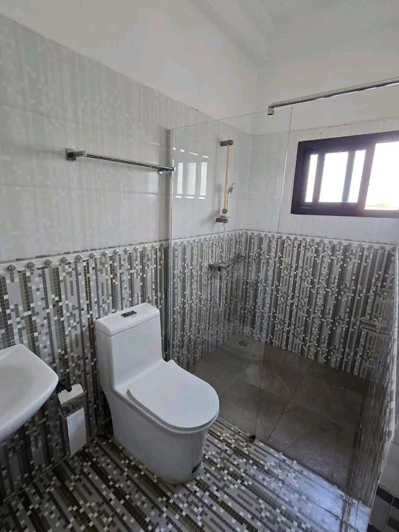 À LOUER – APPARTEMENT 4 PIÈCES MEUBLÉ 📍 Cocody 2 Plateaux ENA