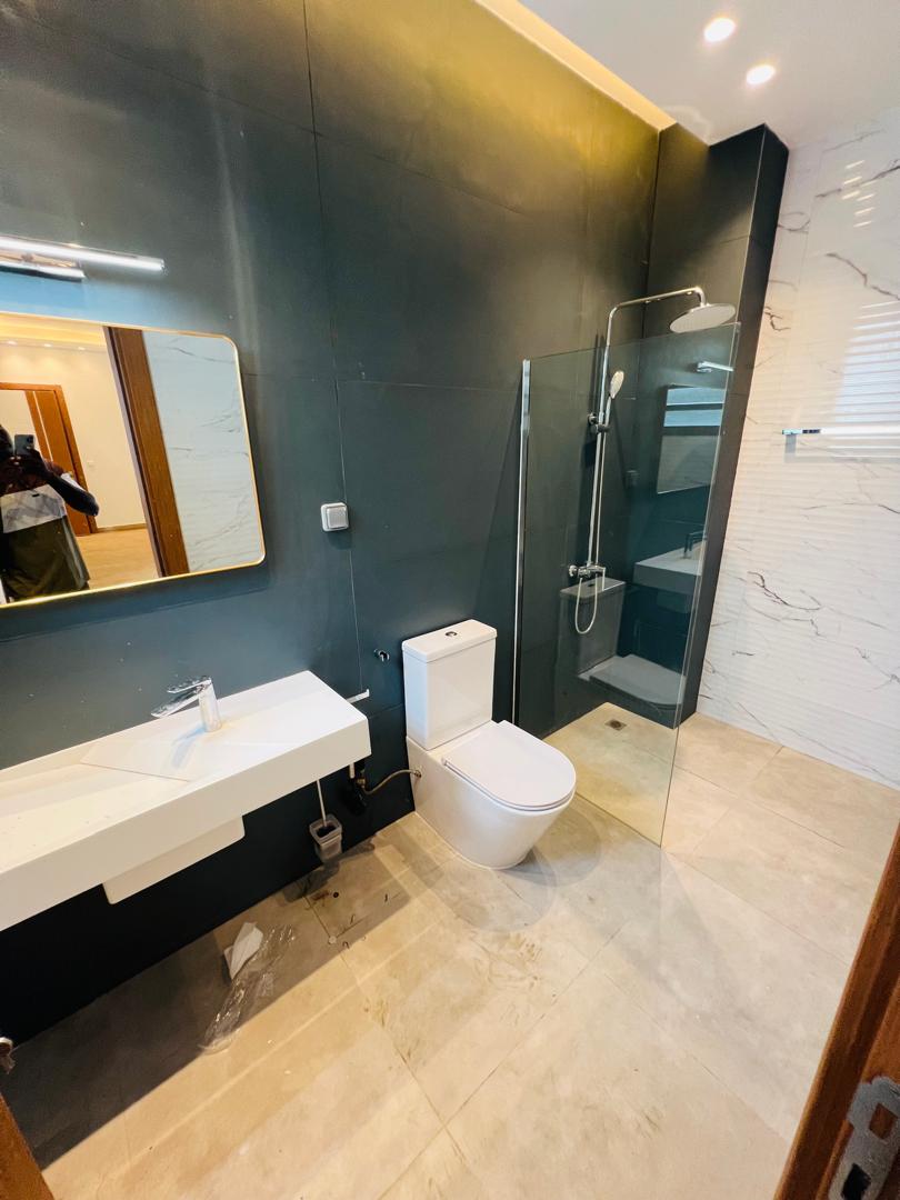 À LOUER – APPARTEMENTS 4 PIÈCES DE LUXE À ANGRÉ 8ÈME TRANCHE