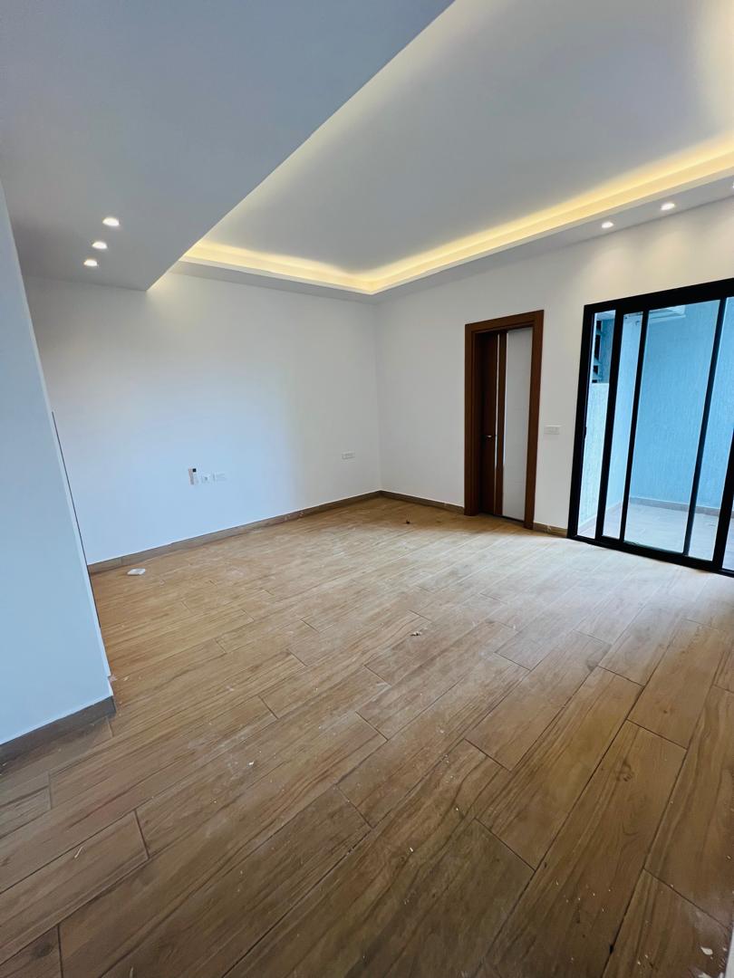 D’un appartement de 5 pièces à Cocody Riviera M’Badon