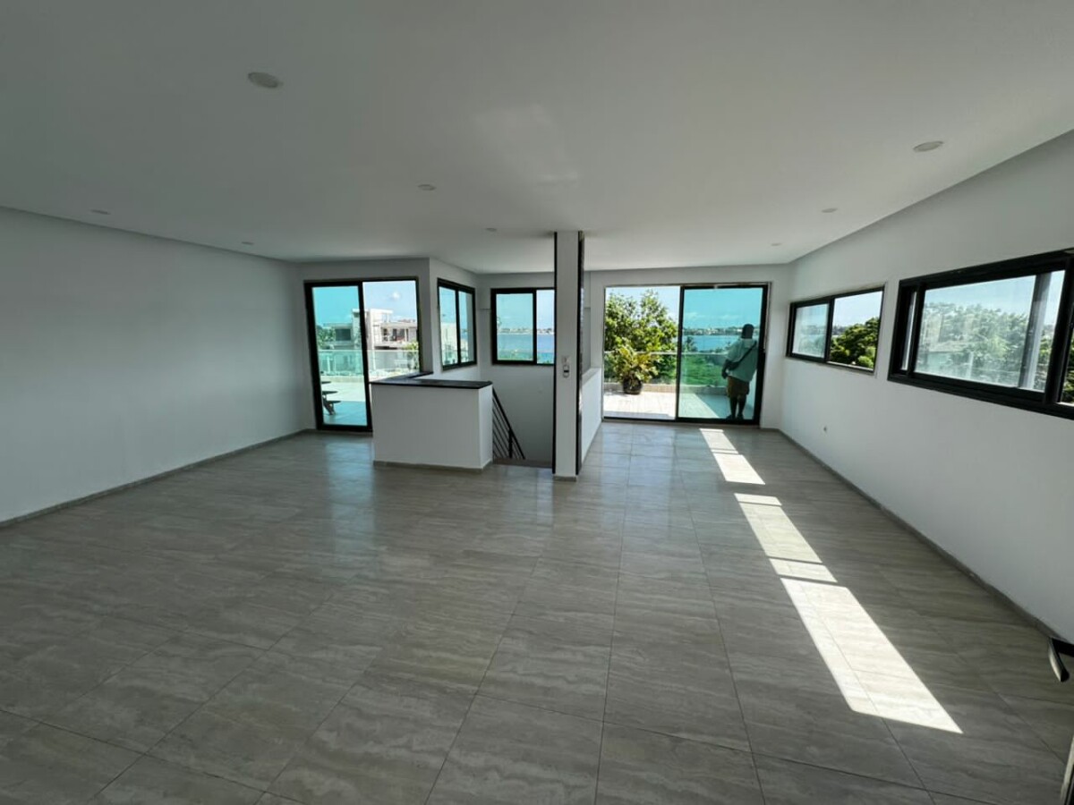 À LOUER – VILLA DUPLEX 8 PIÈCES AVEC PISCINE 🔥 📍 M’Badon – Procréa Vue Lagune Standing premium