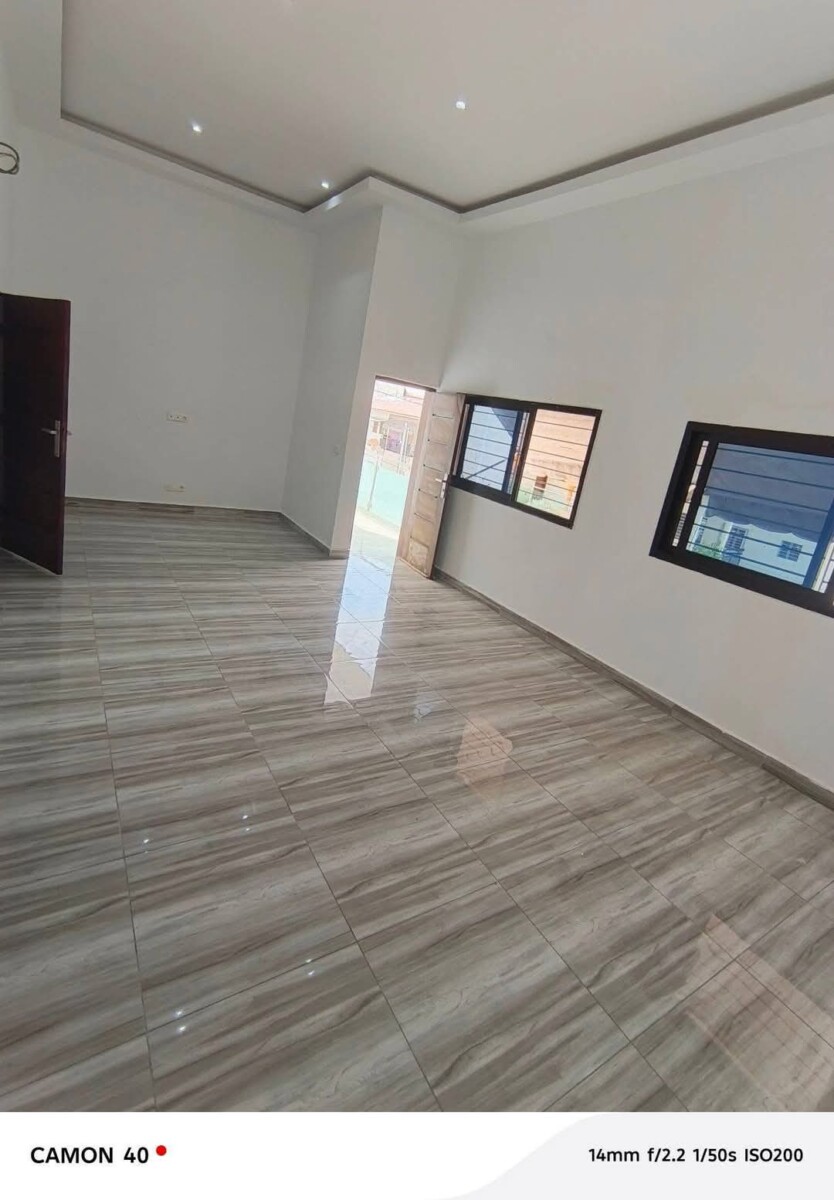 🏡 À LOUER – DUPLEX 7 PIÈCES À COCODY FAYA (CITÉ PRESTIGE)