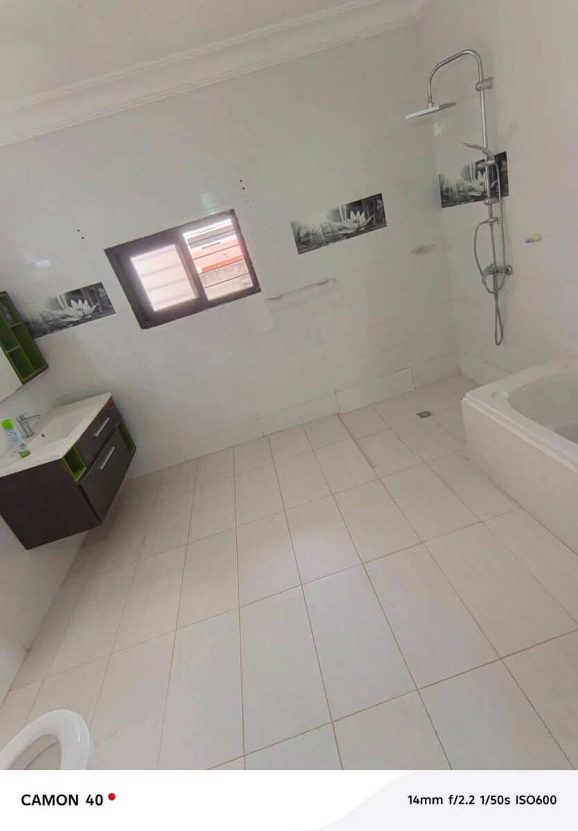 🏡 À LOUER – DUPLEX 7 PIÈCES À COCODY FAYA (CITÉ PRESTIGE)