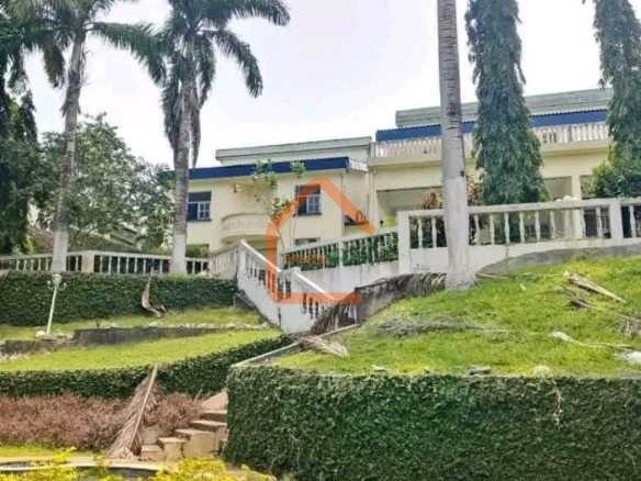 🏡 À LOUER – VILLA DE STANDING 14 PIÈCES À RIVIERA GOLF (LES VERSANTS)